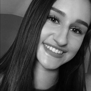 Meet your Posher, Sierra